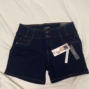 d. Jeans High Waist Dark Blue Shorts